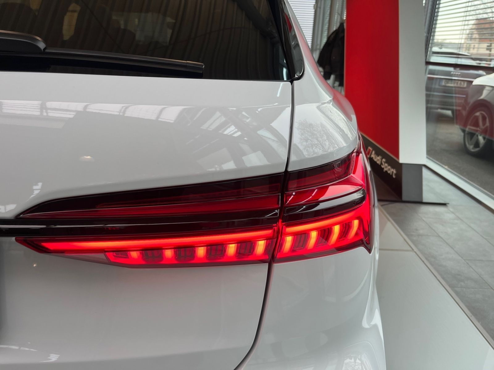 Audi RS 6 Avant 441(600) kW(PS) tiptronic*Pano*HUD*36