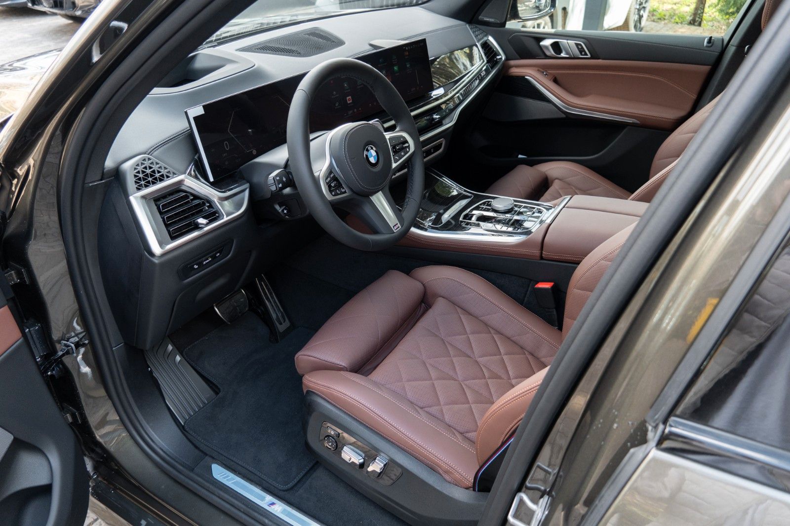 BMW X5 40d M SPORT.LUFTF.PANO.DR.ASS.PRO.H/K.AHK.22"