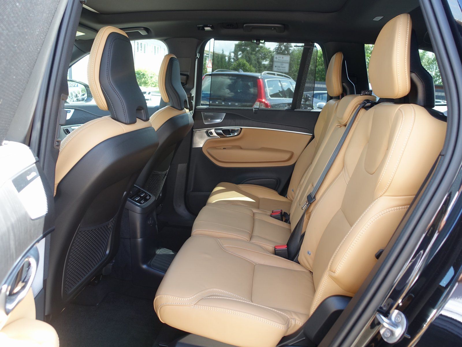 Volvo XC90 Plus Bright T8 Recharge AWD - Samsaru's Car Outlet