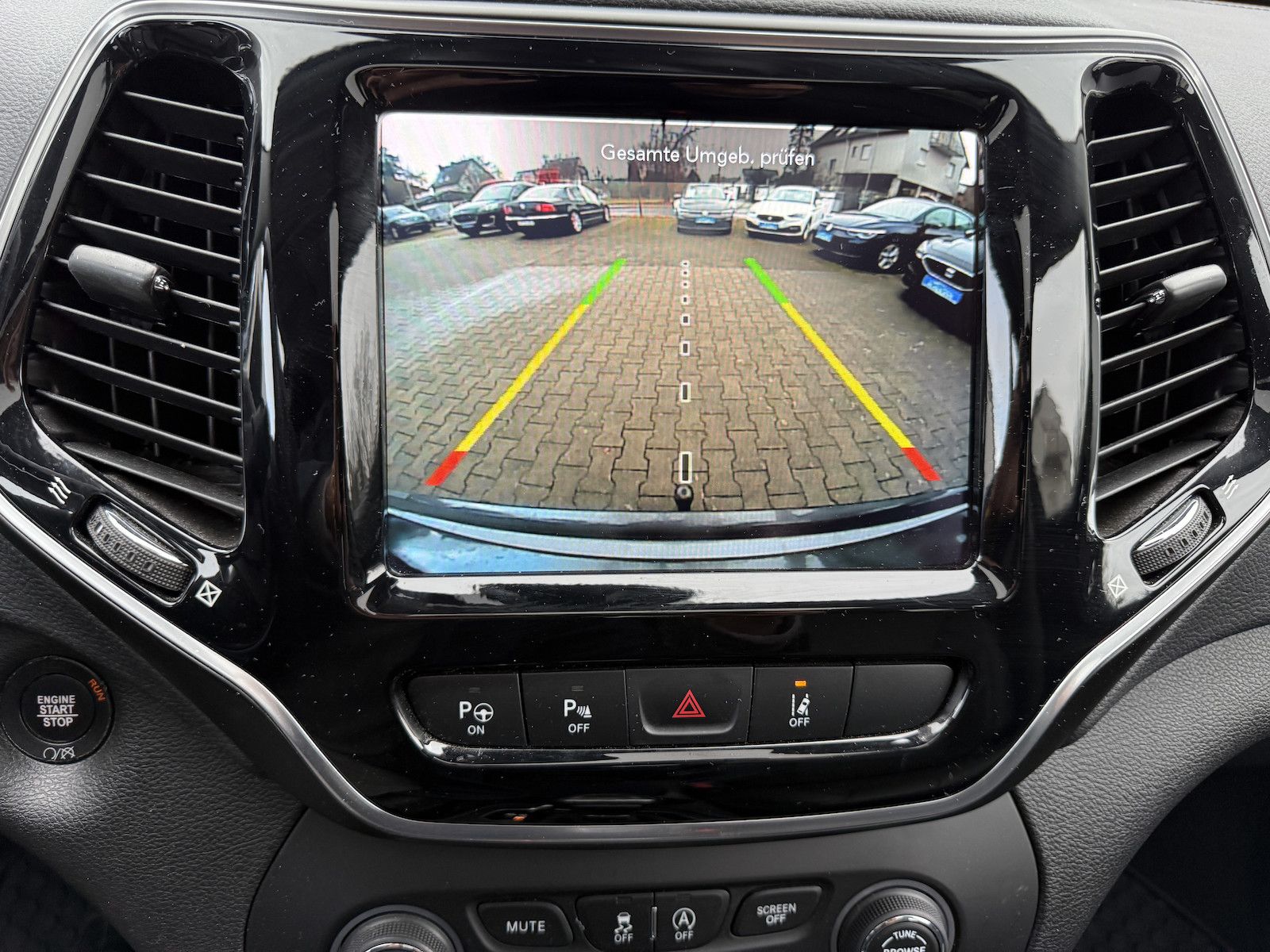 Jeep Cherokee Overland 4WD Navi LED Kamera Temp PDC S