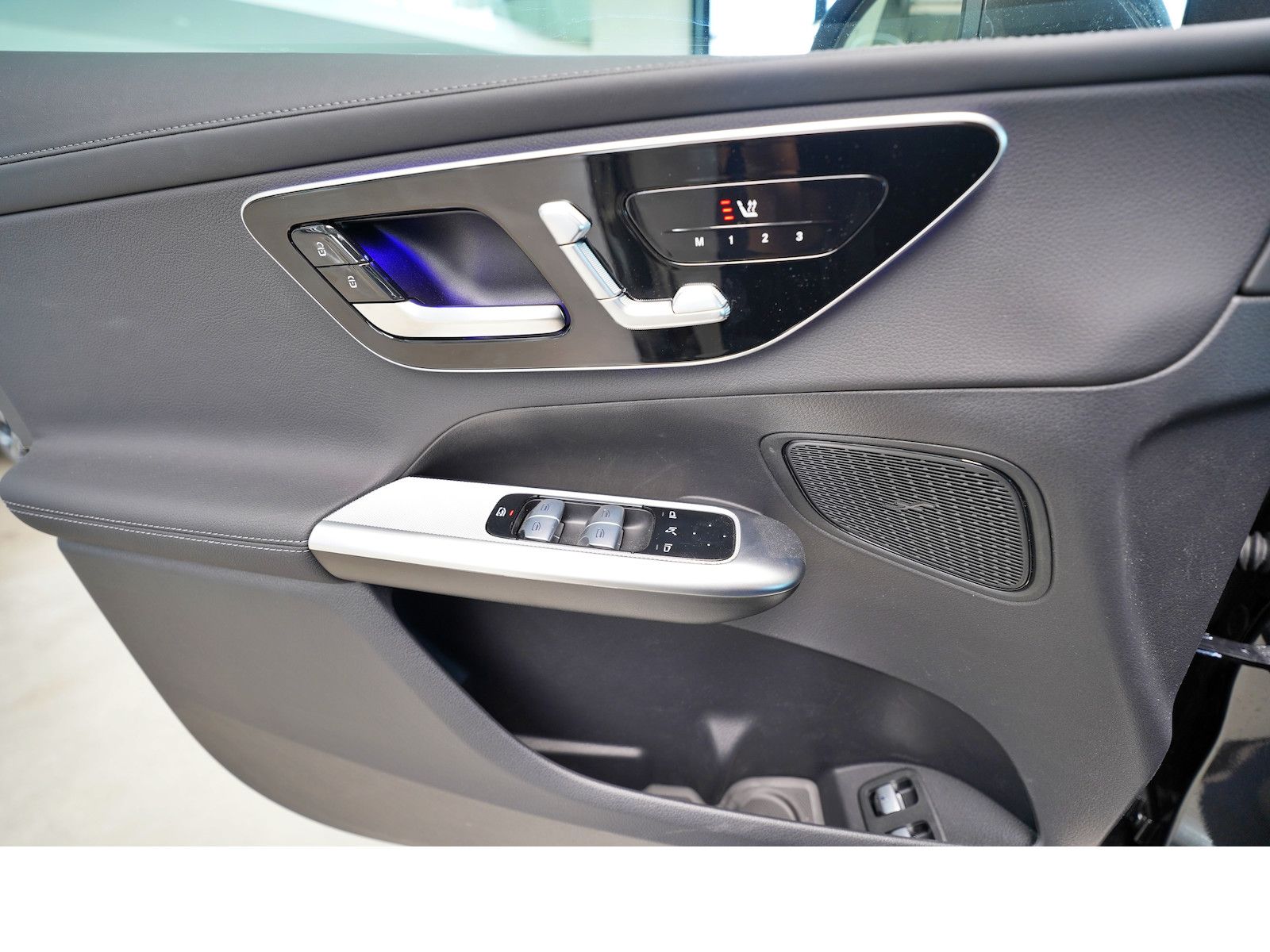 Mercedes-Benz GLC 400 e 4M AMG - Samsaru's Car Outlet
