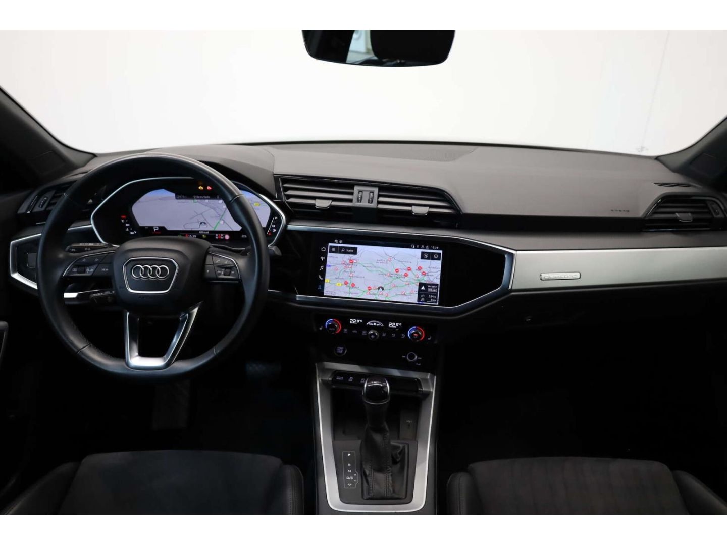 Audi Q3 35 TDI quattro S line S-Tronic - Samsaru's Car Outlet