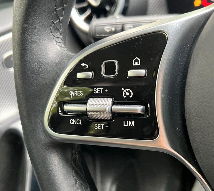 Mercedes-Benz A 200 4Matic - Samsaru's Car Outlet