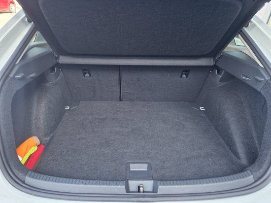 Volkswagen Taigo 1.0 TSI Life - Samsaru's Car Outlet