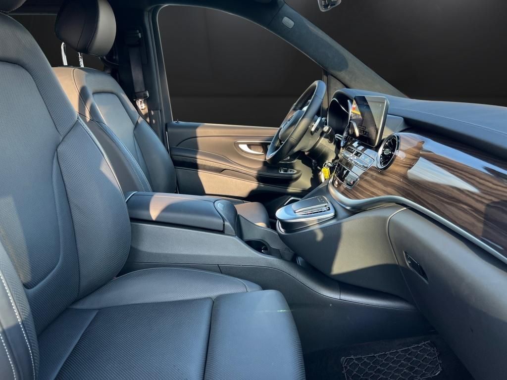 Mercedes-Benz V 300 d EXCLUSIVE EDITION AMG - Samsaru's Car Outlet