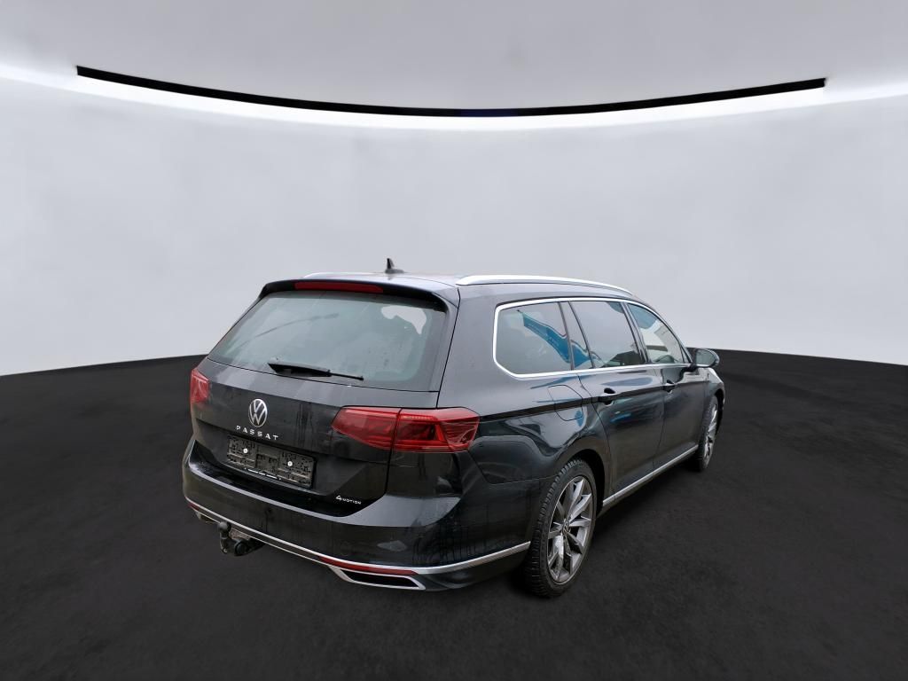 Volkswagen Passat Variant 2.0 TSI 4Motion Elegance +DSG+AHK