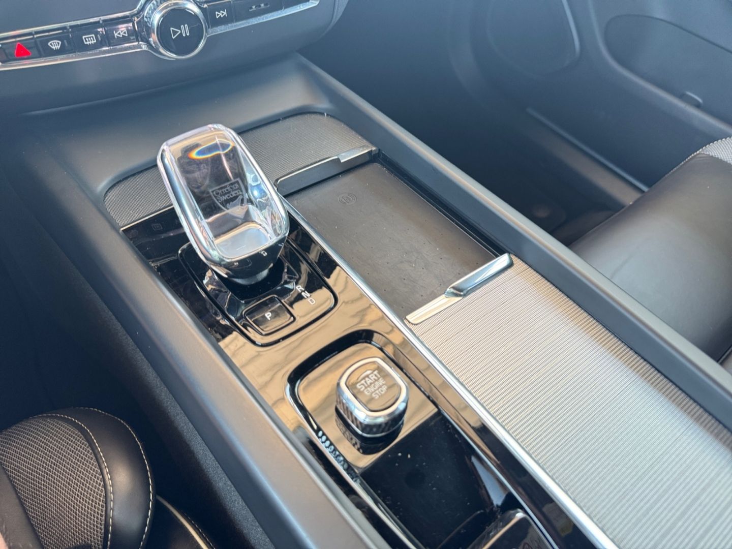 Volvo XC60 Plus Dark B4 Diesel EU6d Harman&Kardon Stan