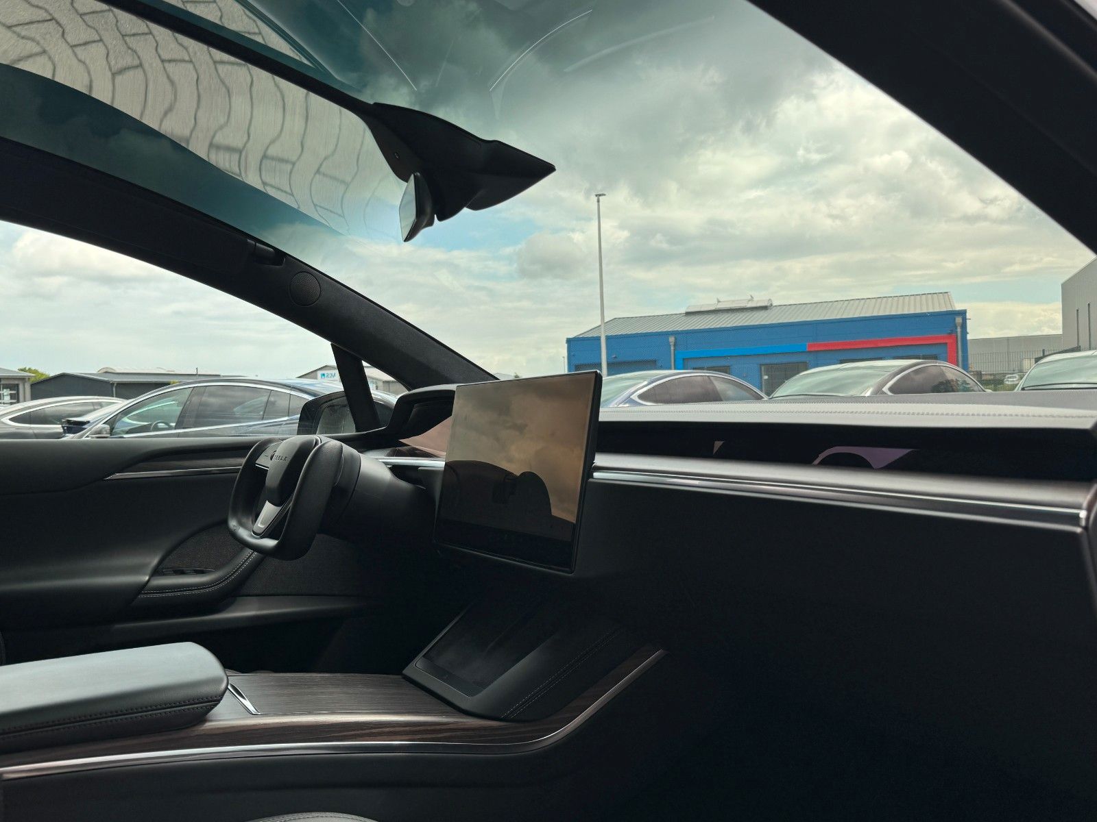 Tesla MODEL X PALLADIUM |  HW 4 USS | 6 SEATER |