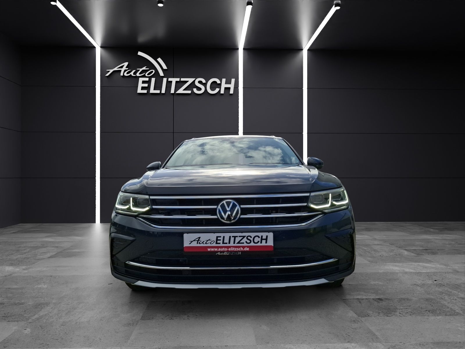 Volkswagen Tiguan TDI Elegance DSG 4M Matrix Navi ACC AHK S
