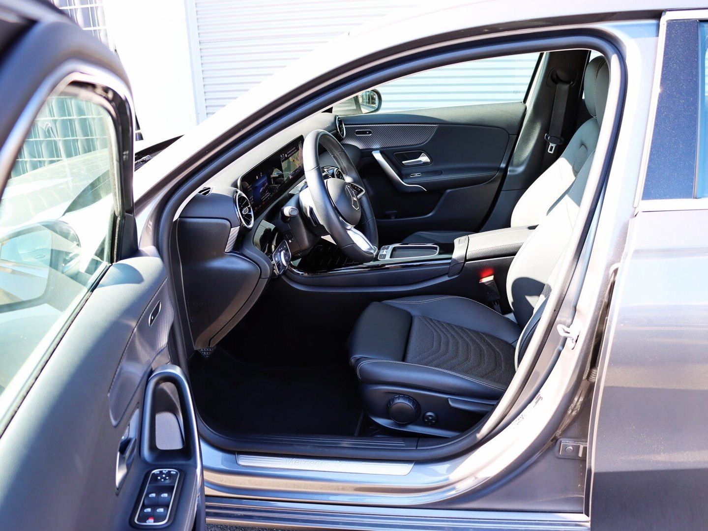 Mercedes-Benz A 200 Progressive - Samsaru's Car Outlet