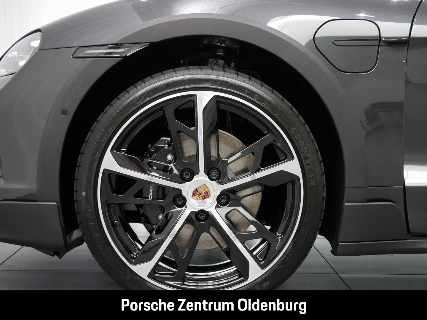 Porsche Taycan 4 Cross Turismo Pano HuD BOSE HuD InnoDri