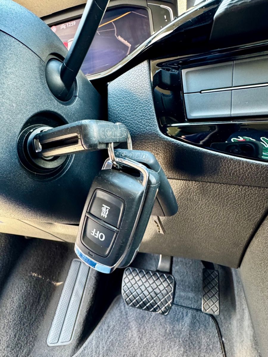 Volkswagen T6 2.0TDI Multivan - Samsaru's Car Outlet