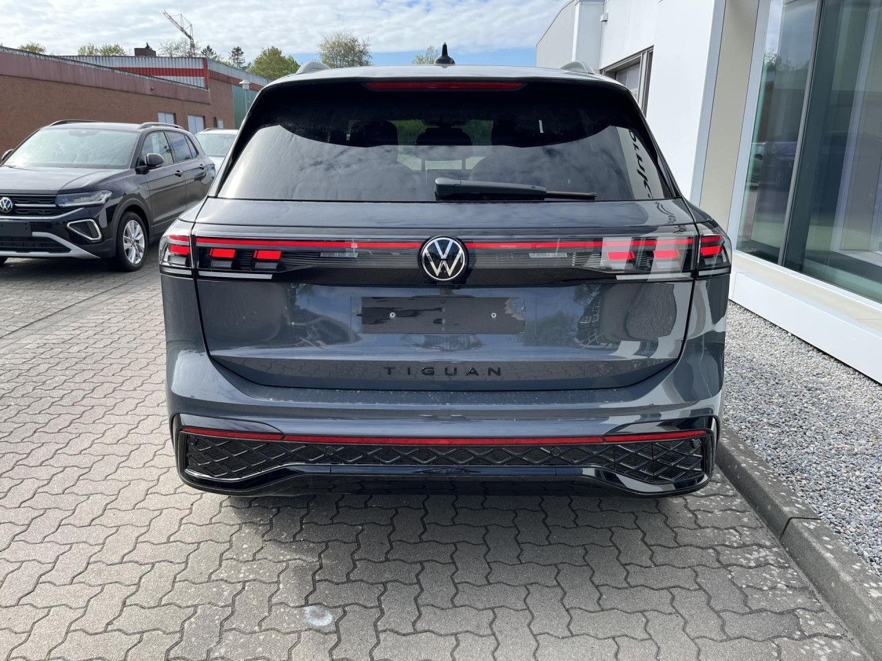 Volkswagen Tiguan R-Line 2.0 TDI DSG SCR 4MOTION Black