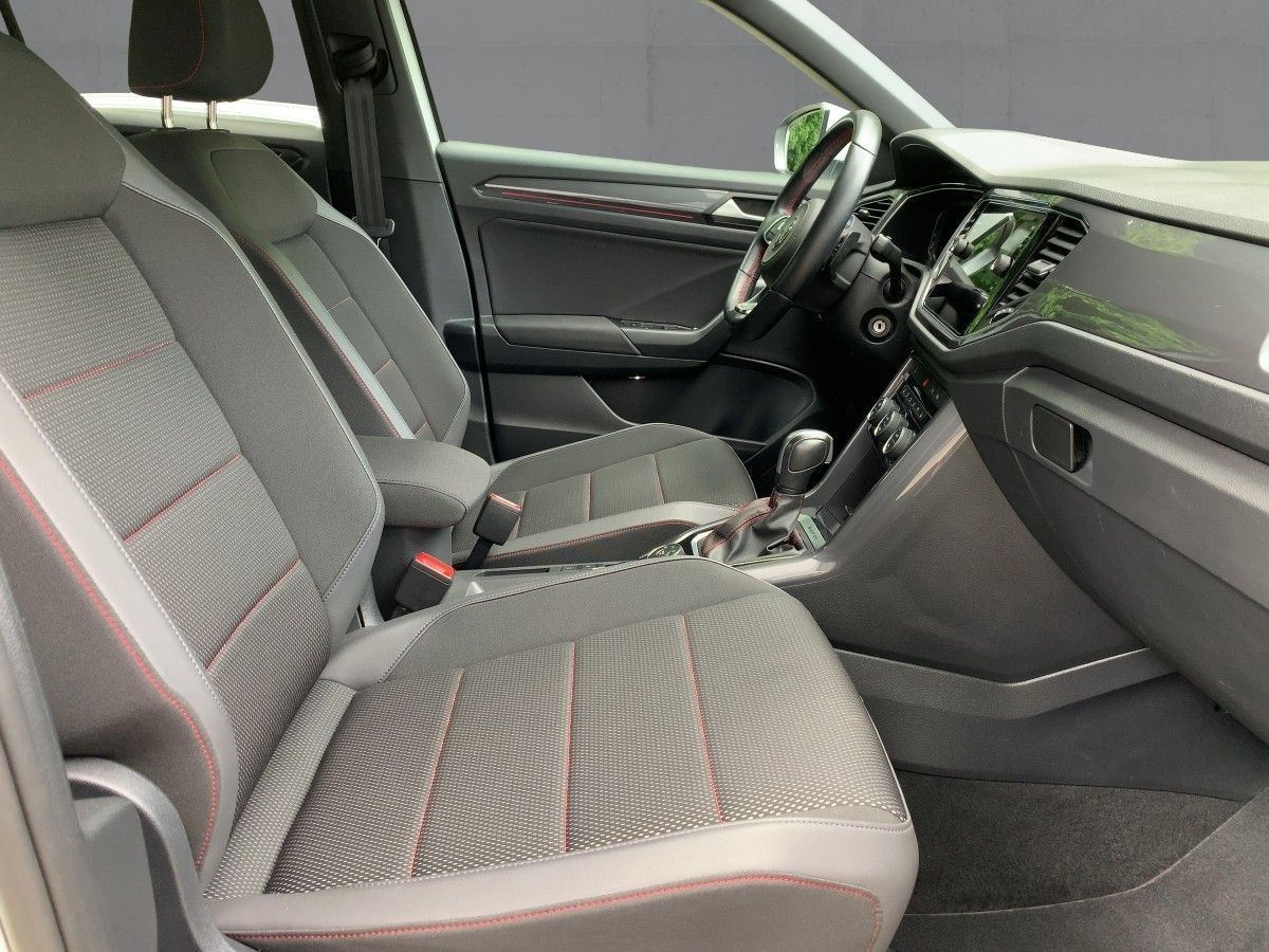 Volkswagen T-Roc 2.0 TSI 4M DSG R-LINE - Samsaru's Car Outlet