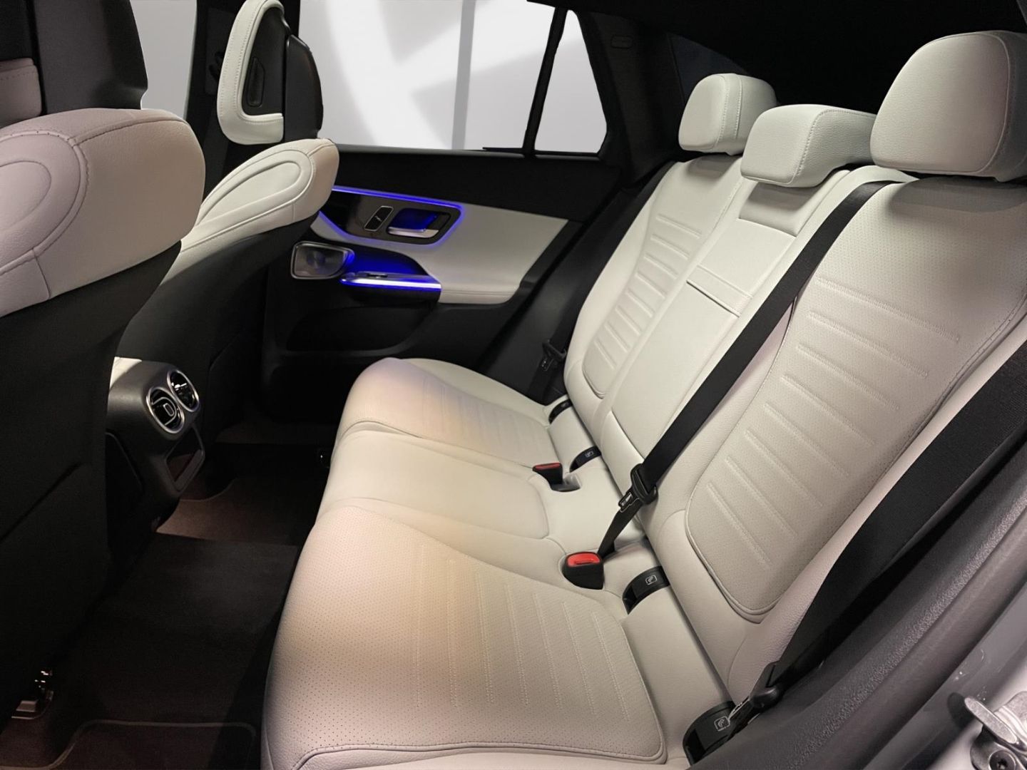 Mercedes-Benz GLC 300 d 4M AMG NIGHT AHK PANO FAP+ BURM 360°ME