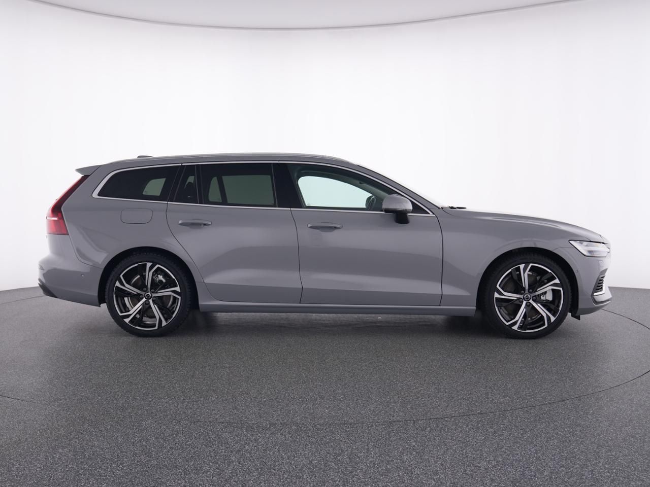 Volvo V60 T6 Recharge AWD PlusBright+19'+AHK+HKSound
