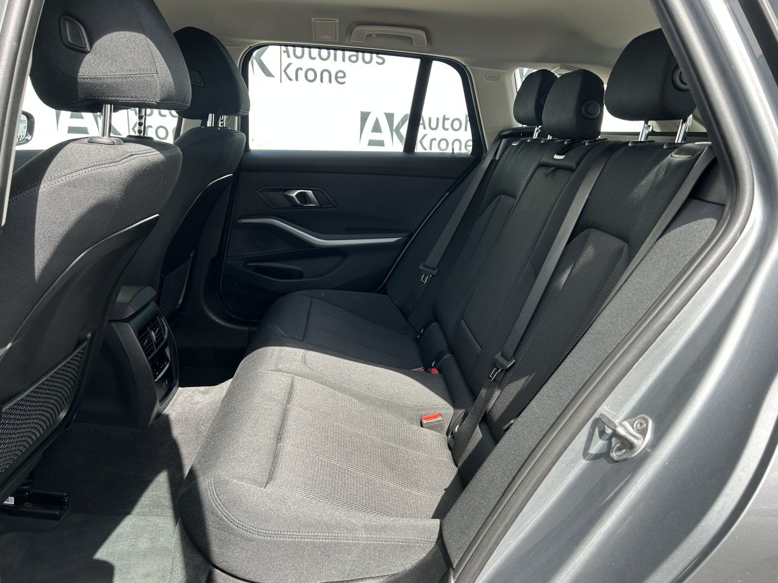 BMW 320 d Mild Hybrid xDrive - Samsaru's Car Outlet