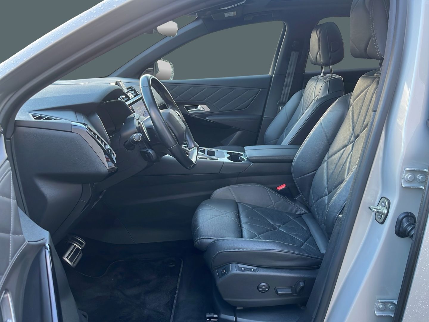 DS Automobiles DS7 Crossback ACC Massagesitze El. Panodach Navi