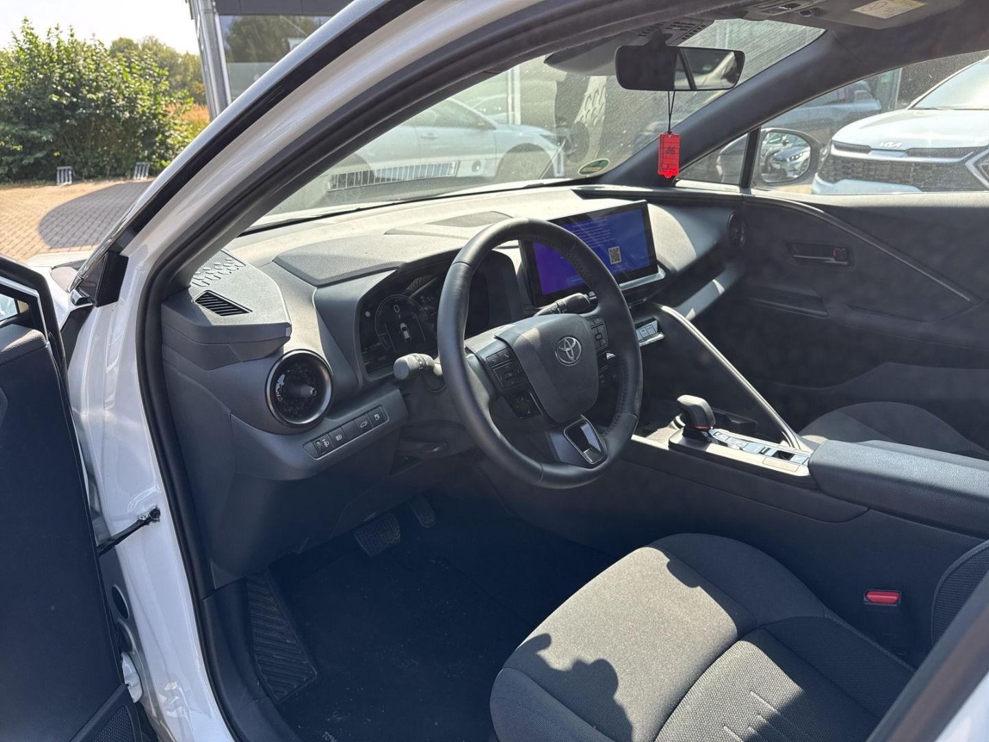 Toyota C-HR Hybrid FWD Team Deutschland 1.8 EU6e Navi L