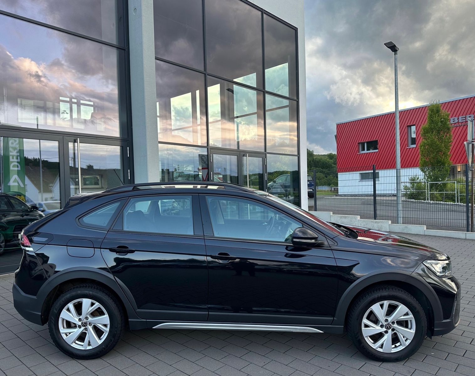 Volkswagen Taigo 1.0 TSI Life DSG - Samsaru's Car Outlet