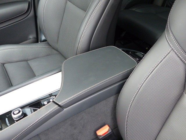Volvo XC90 Ultra Dark T8 Recharge Plug-In Hybrid AWD - Samsaru's Car Outlet