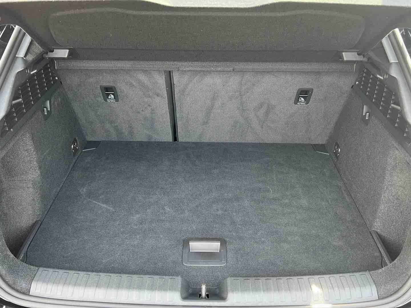 Audi A3 1.5 TSI S-Line S-tronic *Navi, ACC, SHZ, App*