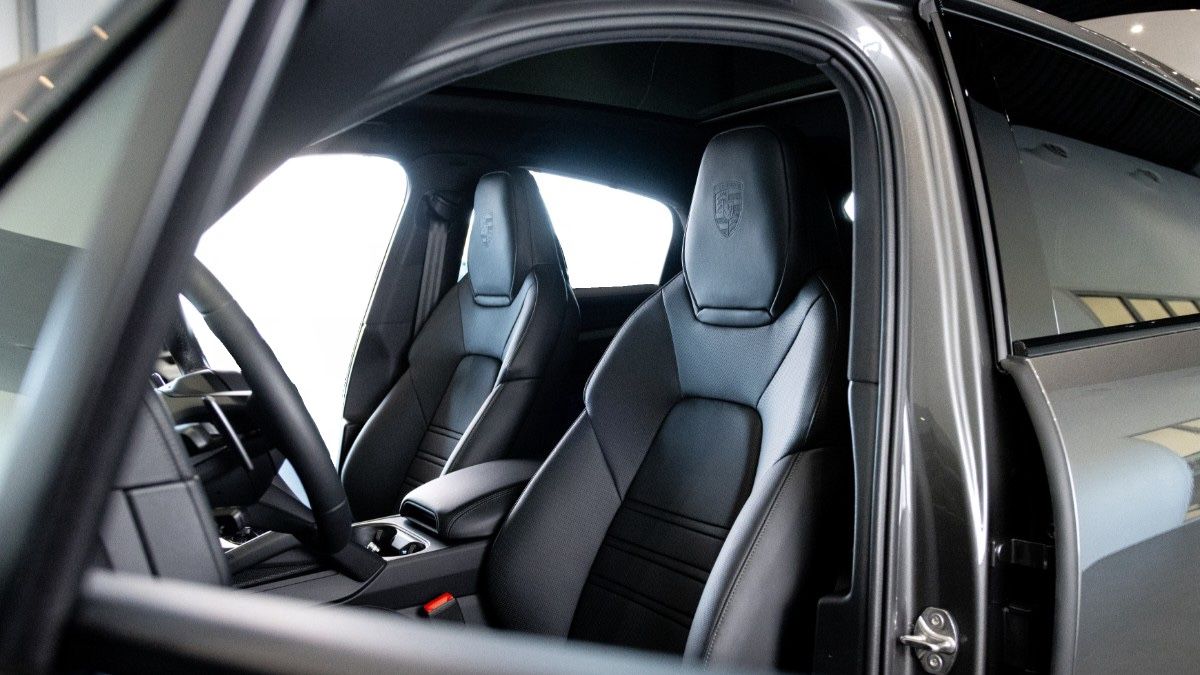 Porsche Cayenne Coupe E-Hybrid*SpDes*SpAbg*PASM*Luft*LED