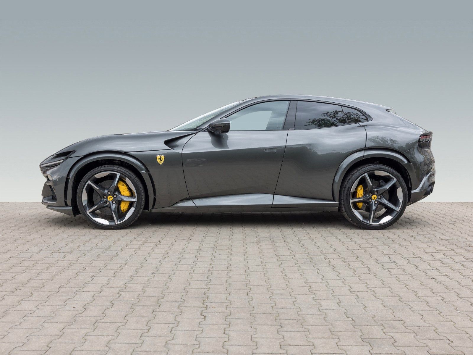 Ferrari Purosangue - Samsaru's Car Outlet