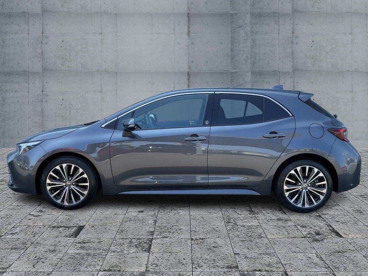 Toyota Corolla 1.8 Hybrid TEAM D LED+NAV+ACC+RFK+SHZ