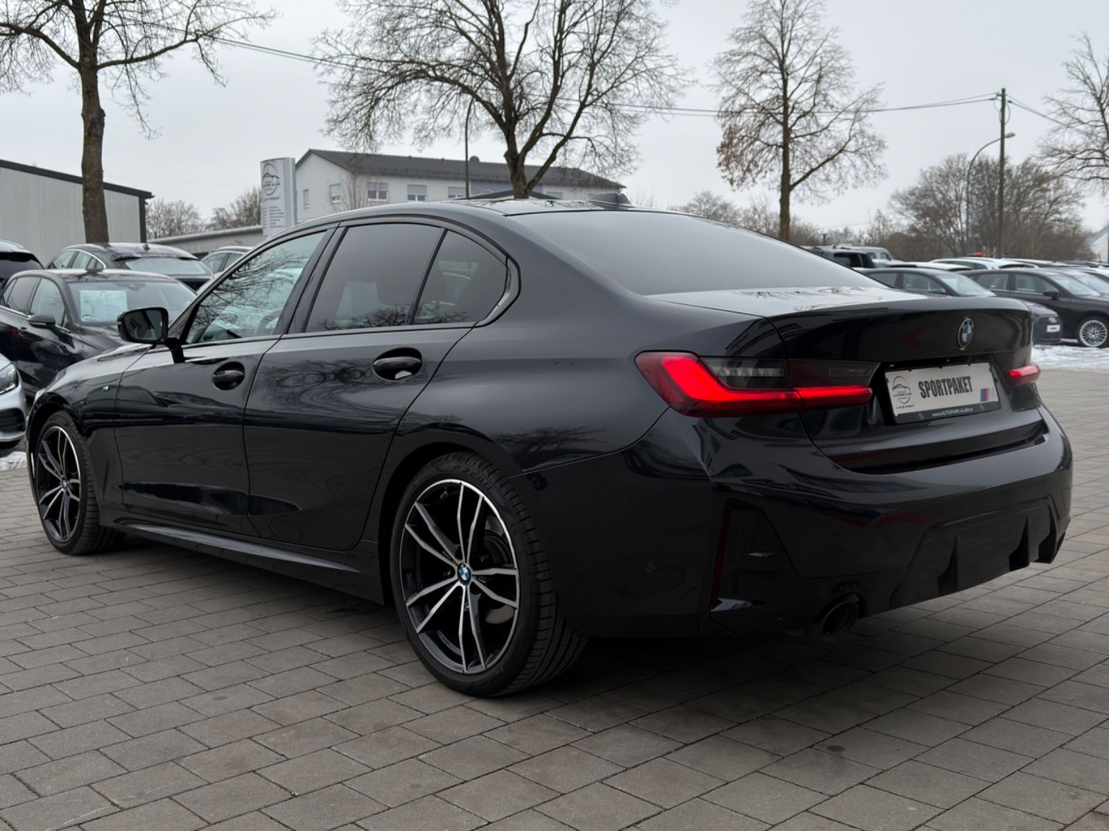 BMW 320d Lim. xDrive M Sport ACC CarPlay Lane RFK