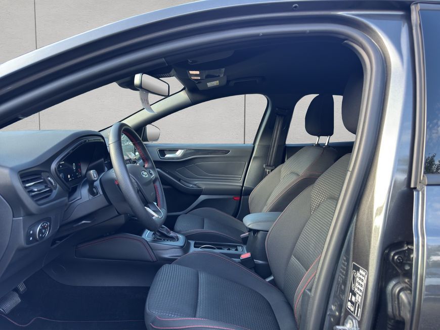 Ford Focus Turnier 1.0 EcoBoost Hybrid Aut. ST-LINE X