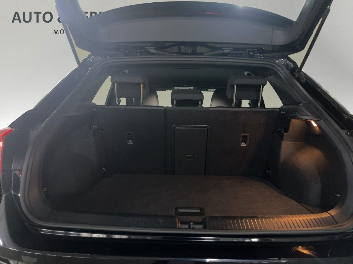 Volkswagen T-ROC 1.0 TSI R-Line - Samsaru's Car Outlet