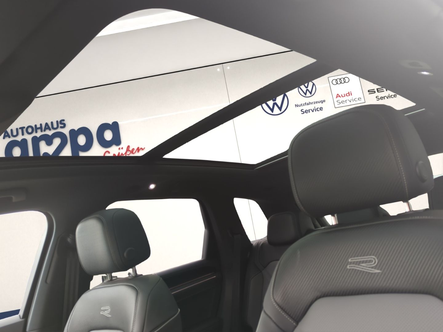 Volkswagen Touareg R-Line 3.0 V6 TDI 4MOTION DSG AHK,NAV,SH