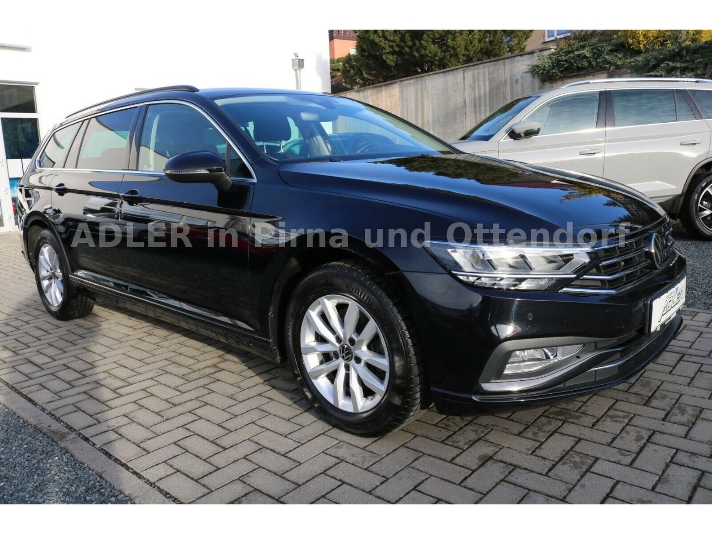 Volkswagen Passat 2.0 TDI DSG - Samsaru's Car Outlet