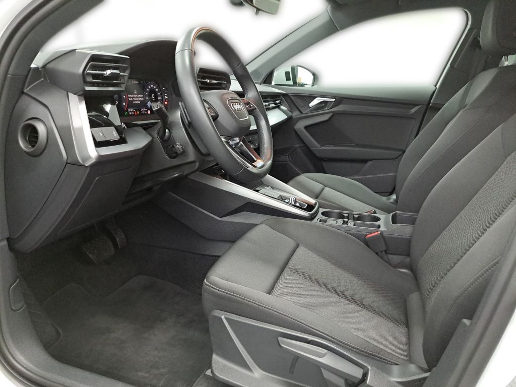 Audi A3 35 TFSI Sportback S tronic NAVI SHZ PDC ACC