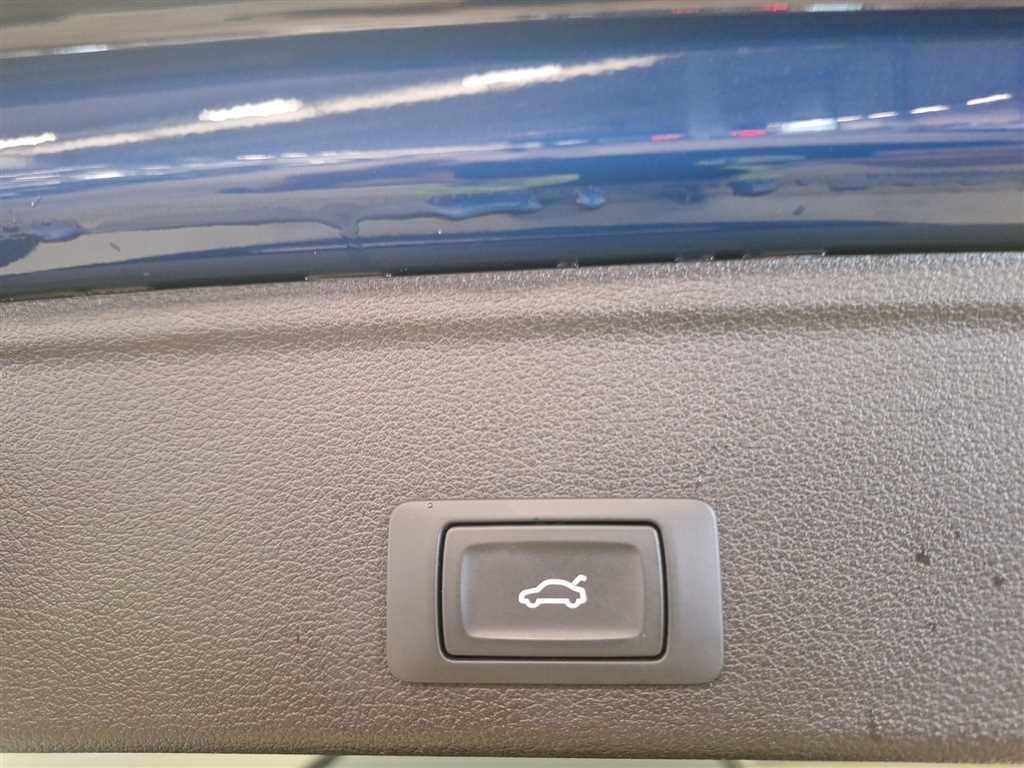 Audi A4 Avant S line 35 2.0 TFSI S-tronic - Samsaru's Car Outlet