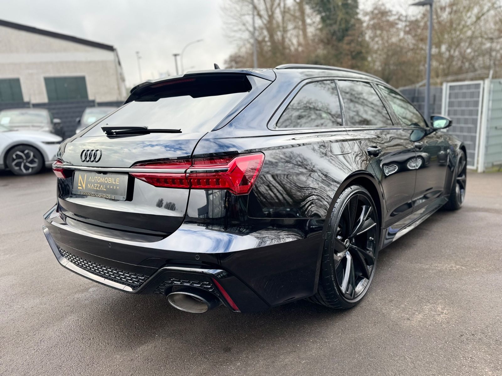 Audi RS6 AVANT QUATTRO PERFORMANCE*22.Z*CARBON*AHK*