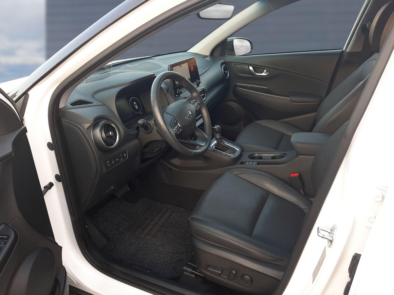 Hyundai Kona 1.6 T-GDI HEV Prime - Samsaru's Car Outlet
