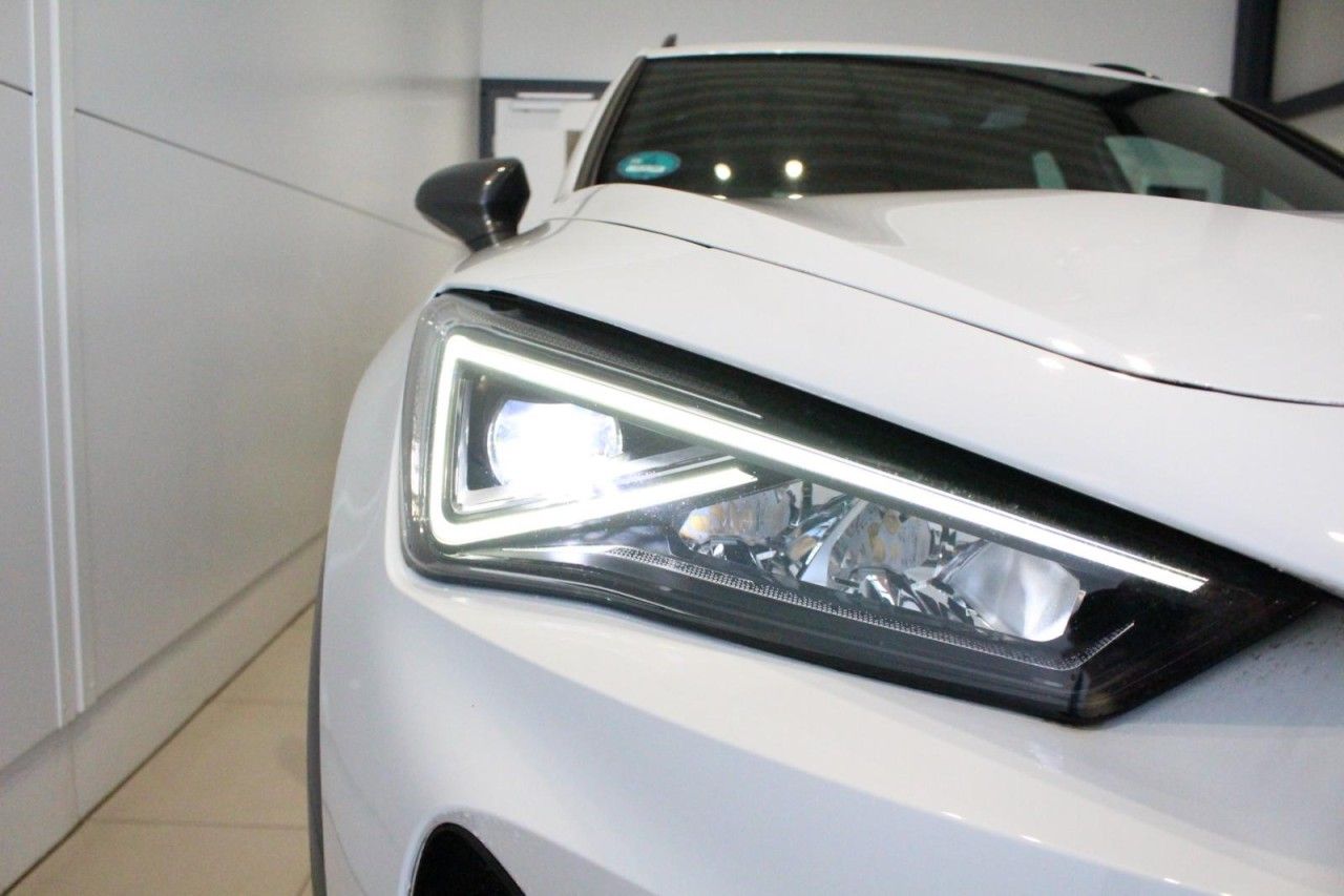 Cupra Formentor VZ 2.0 TSI DSG 4Drive 4JGAR/AHK/PANO/e