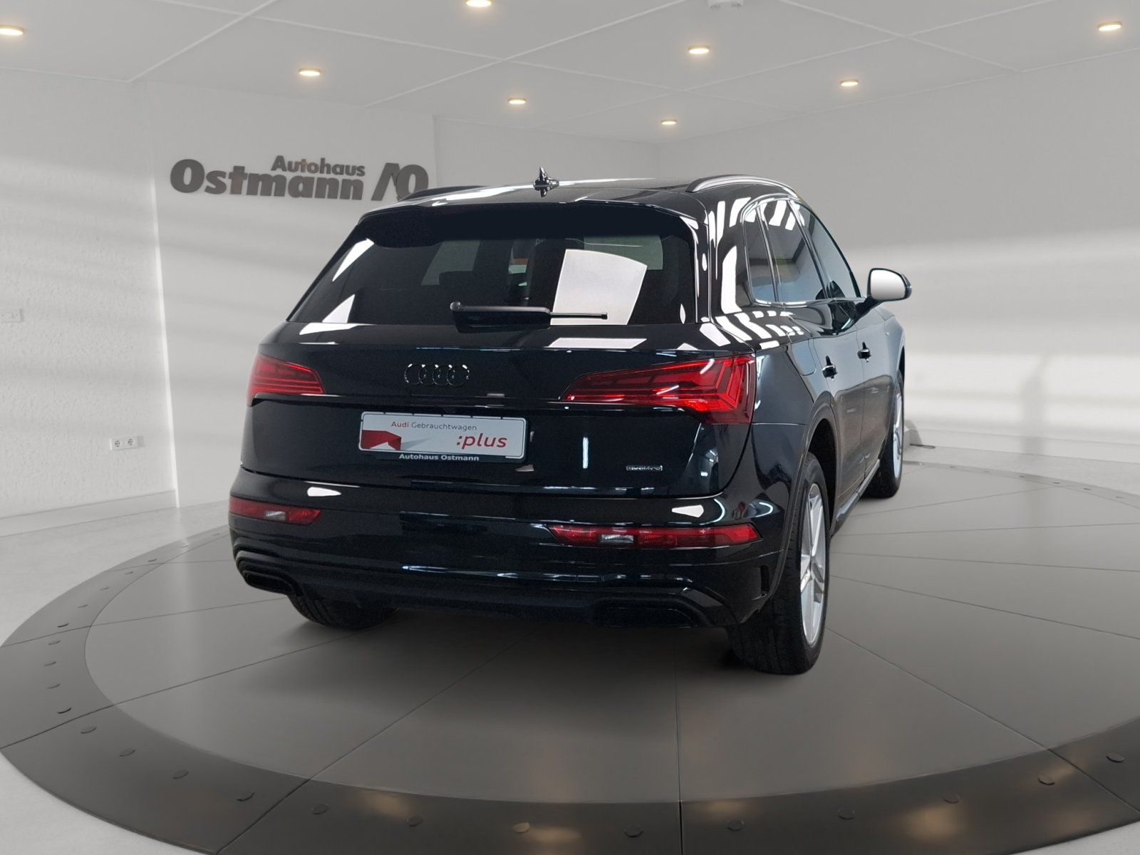 Audi Q5 50 TFSI e quattro S line S-Line AHK Matrix AC
