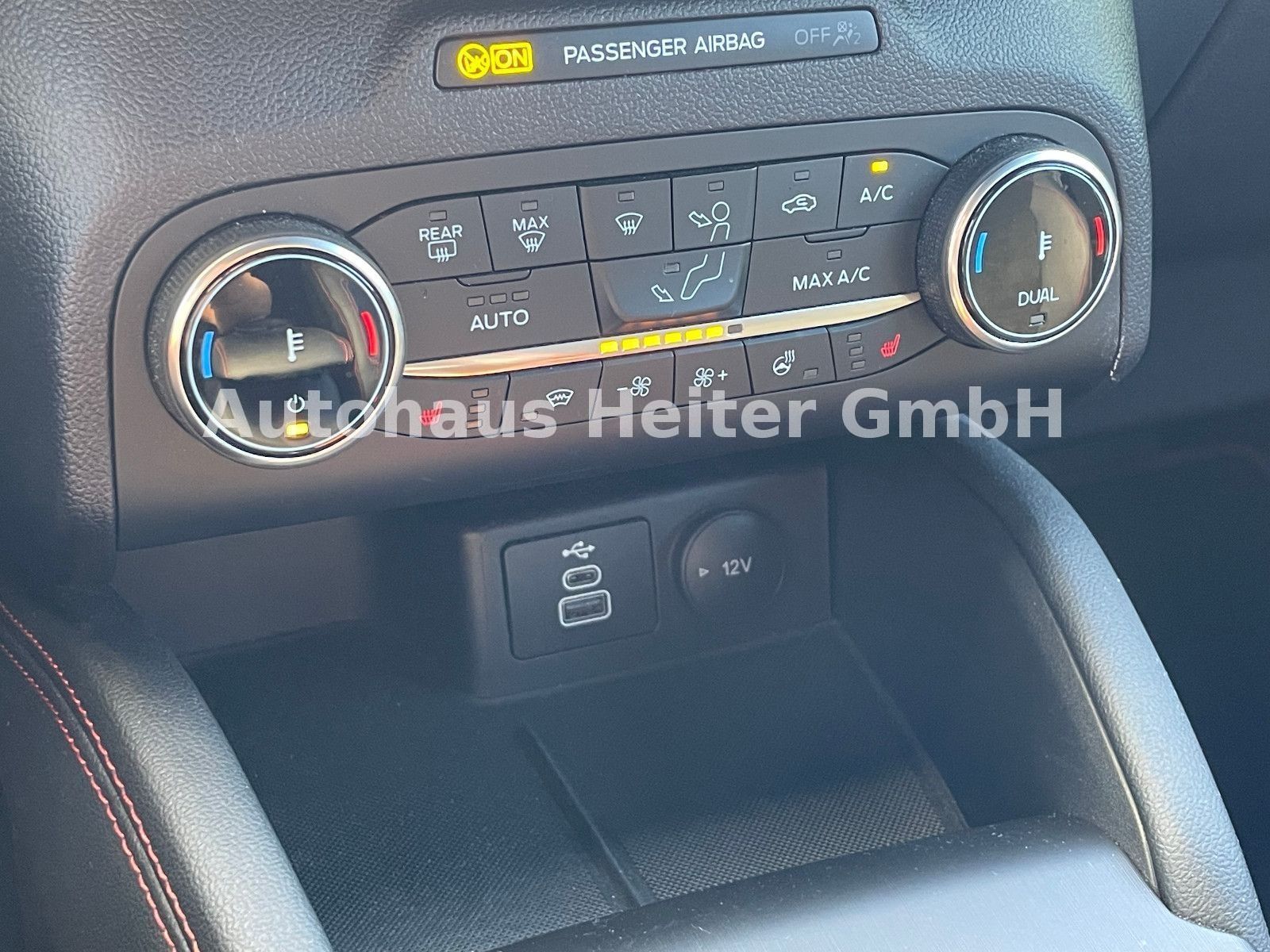 Ford Kuga PHEV ST-Line X - Samsaru's Car Outlet