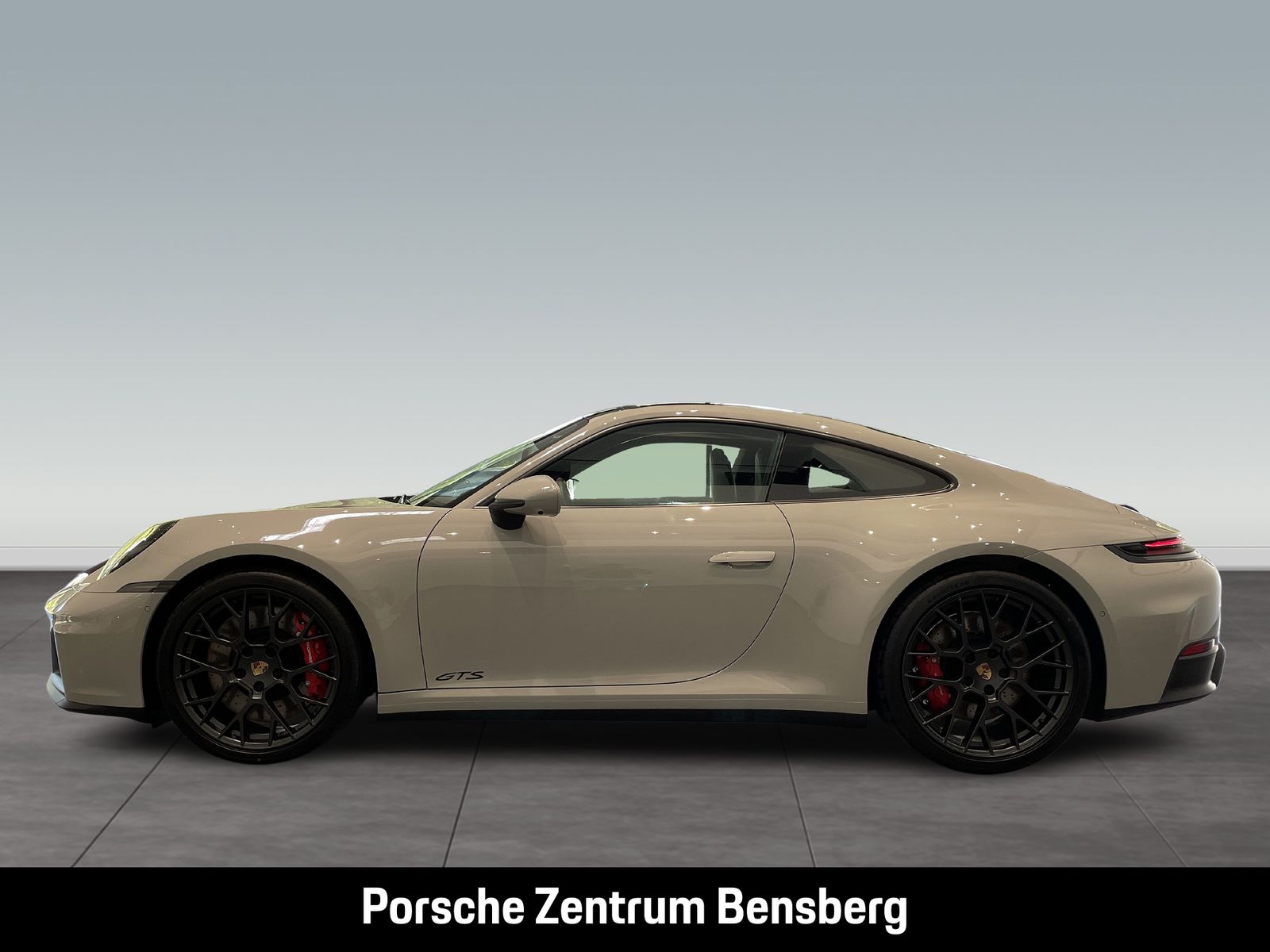 Porsche 911 Carrera 4 GTS