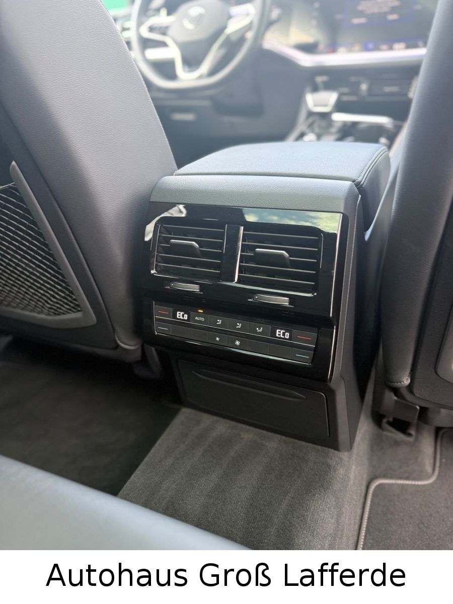 Volkswagen Touareg R-Line 4Motion 360 Kam Head Up Pano