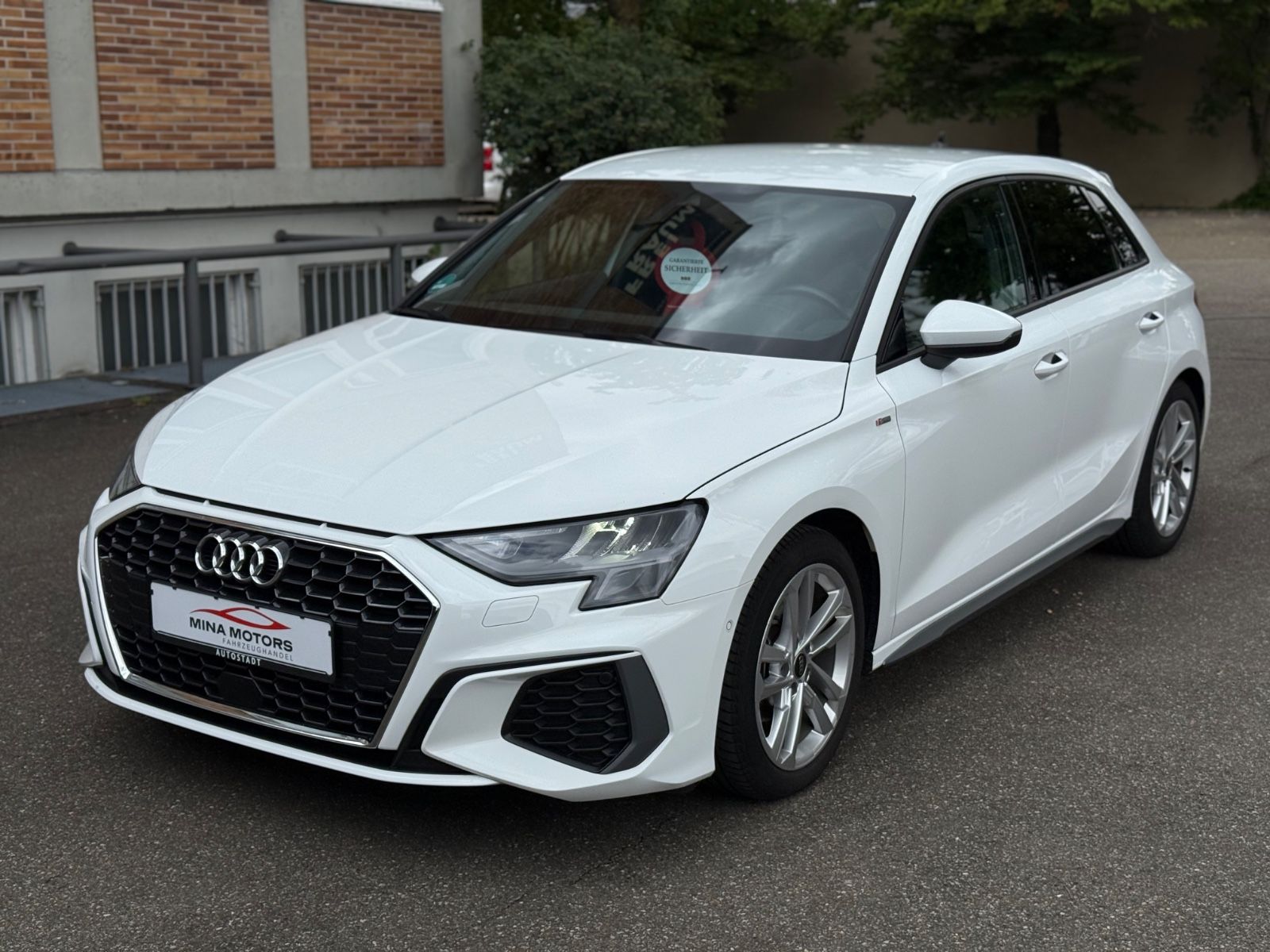 Audi A3 Sportback 35 TFSI S line - Samsaru's Car Outlet