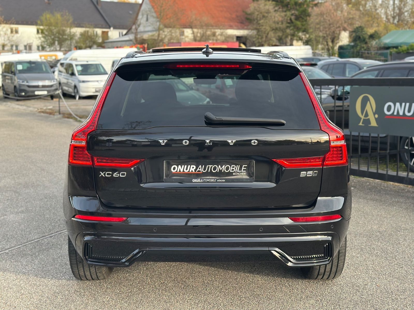 Volvo XC60 Ultimate Dark AWD Leder HuD Pano B&W 360°