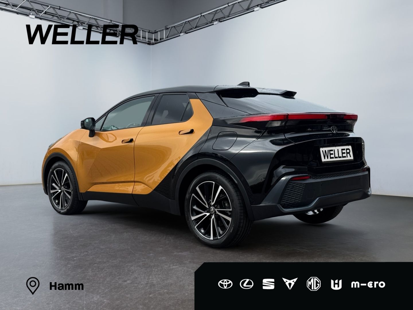 Toyota C-HR 2.0 Hybrid Lounge - Samsaru's Car Outlet