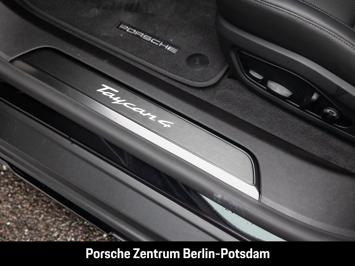 Porsche Taycan 4 Cross Turismo HD-Matrix InnoDrive 21-Zo