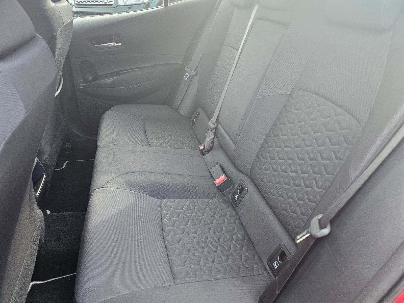 Toyota Corolla Hybrid Team D BI-LED Kamera Navi 135 KW