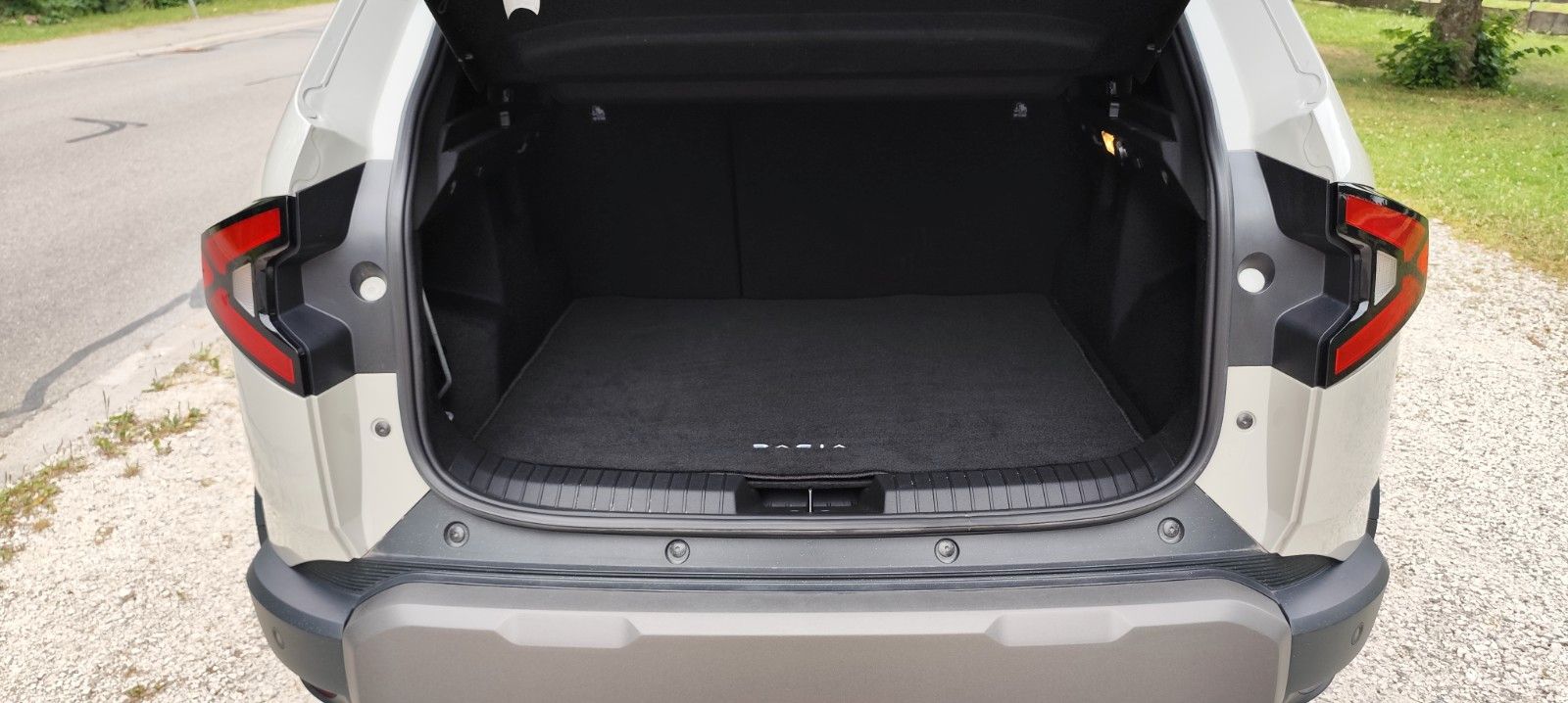 Dacia Duster TCe 130 4x4 Extreme - Samsaru's Car Outlet