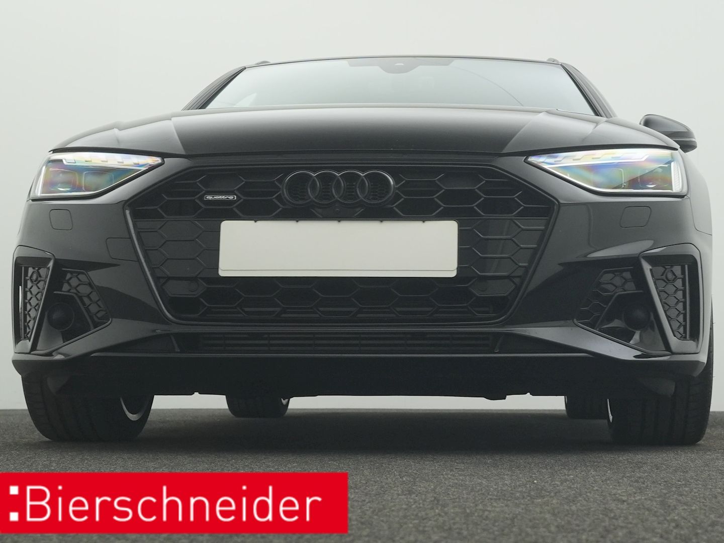 Audi A4 Av. 40 TFSI S-tronic qu s-line BLACK EDITION